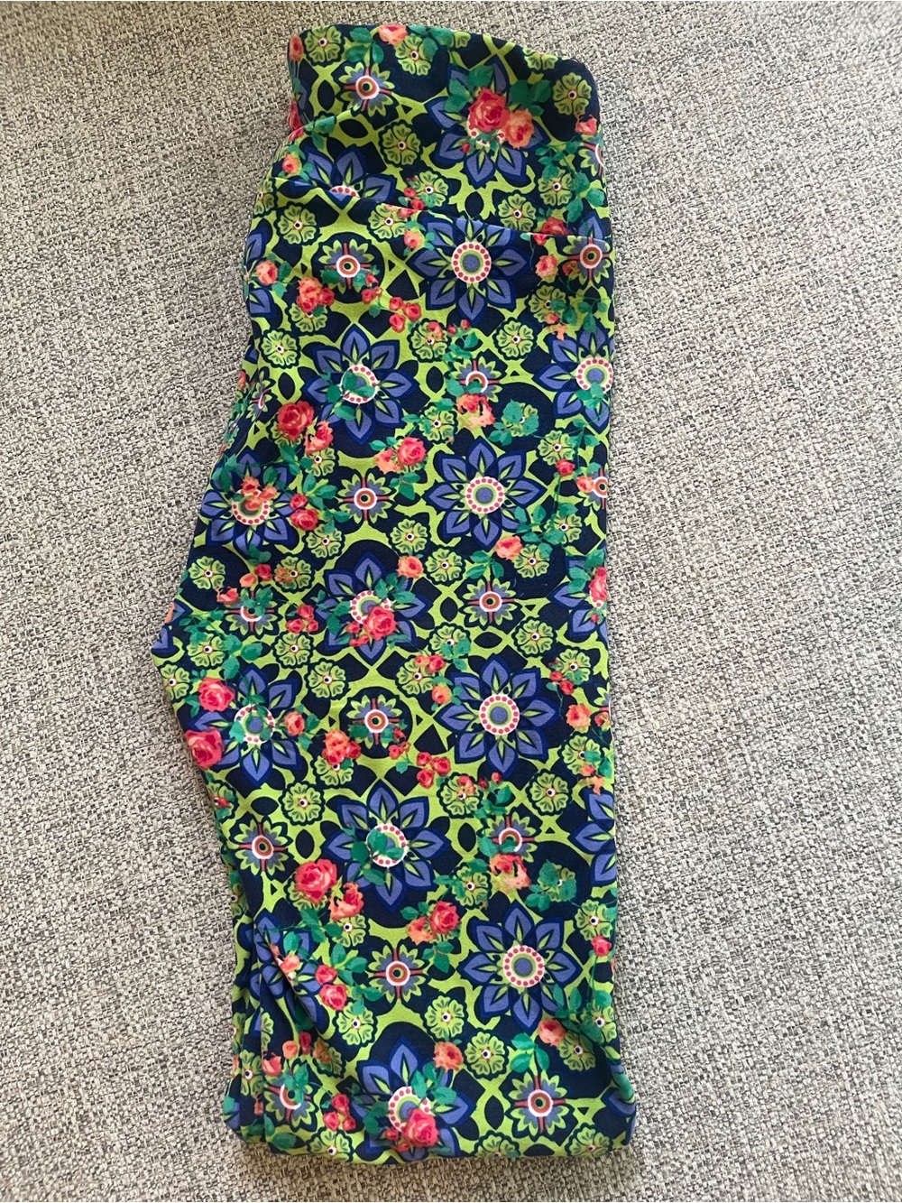 LuLaRoe OS Blue, Green & Pink Floral Leggings
